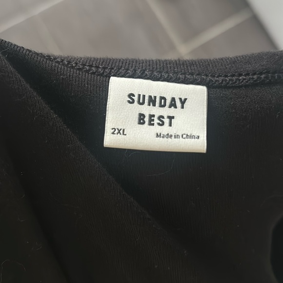 Sunday Best Besthug Apple Longsleeve Black Cropped Cardigan - Picture 6 of 7